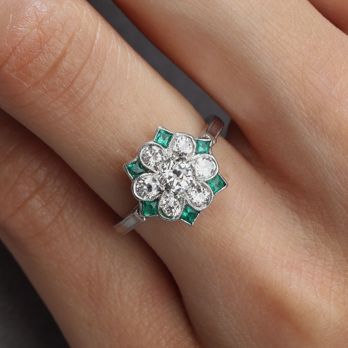 EMERALD & DIAMOND CLUSTER RING IN PLATINUM SIZE 3.5